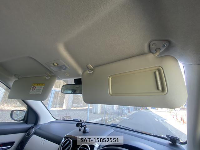Mazda VERISA 2012-11 8330676-16