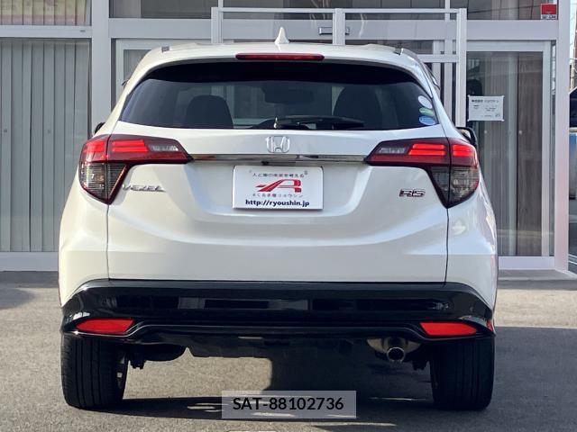 Honda VEZEL 2019-03 8327813-1