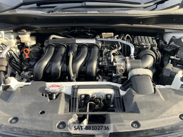 Honda VEZEL 2019-03 8327813-7
