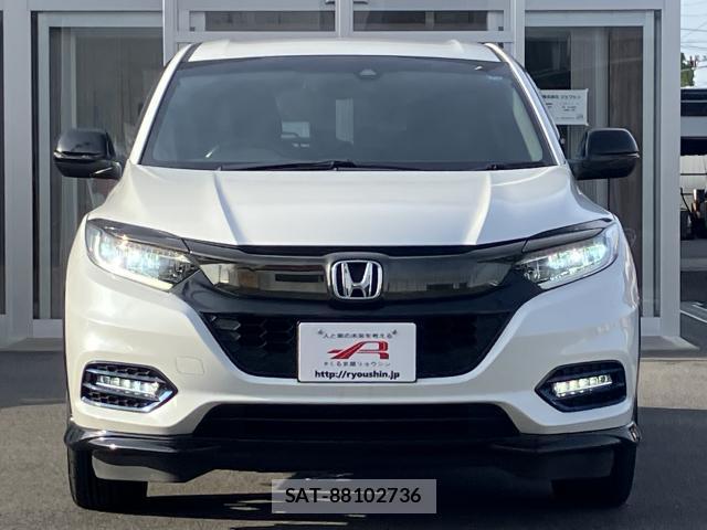 Honda VEZEL 2019-03 8327813-9