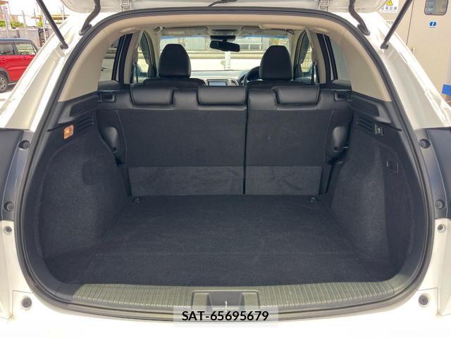 Honda VEZEL 2015-12 8328862-10