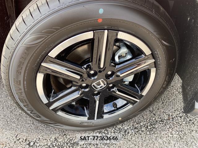 Honda VEZEL 2026-06 8328917-18