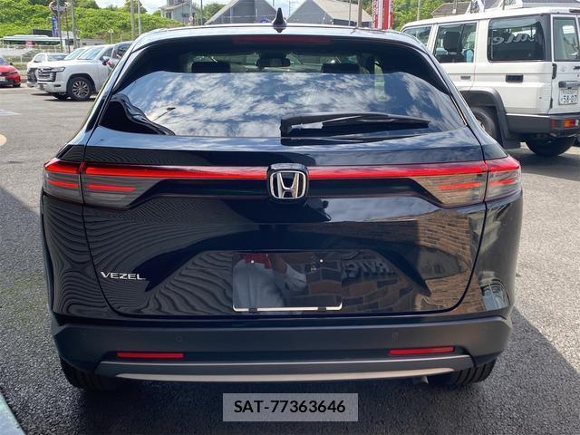 Honda VEZEL 2026-06 8328917-2