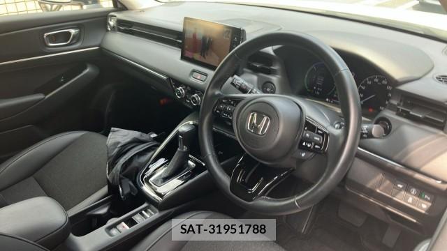 Honda VEZEL 2021-08 8329299-16
