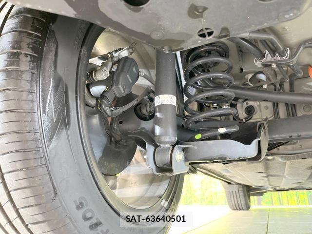 Honda VEZEL 2022-05 8329466-18