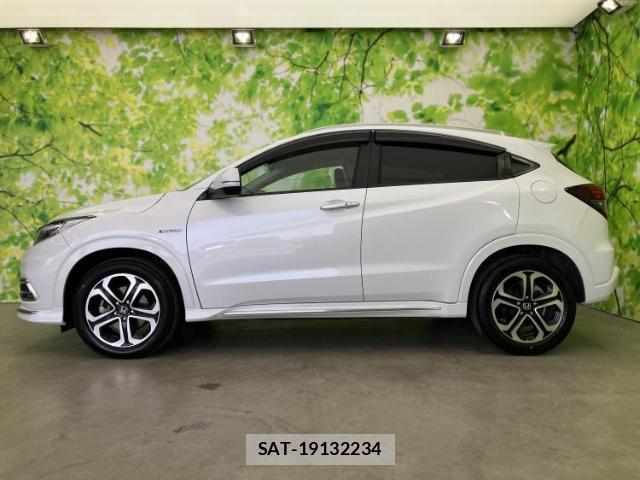 Honda VEZEL 2019-07 8330002-1