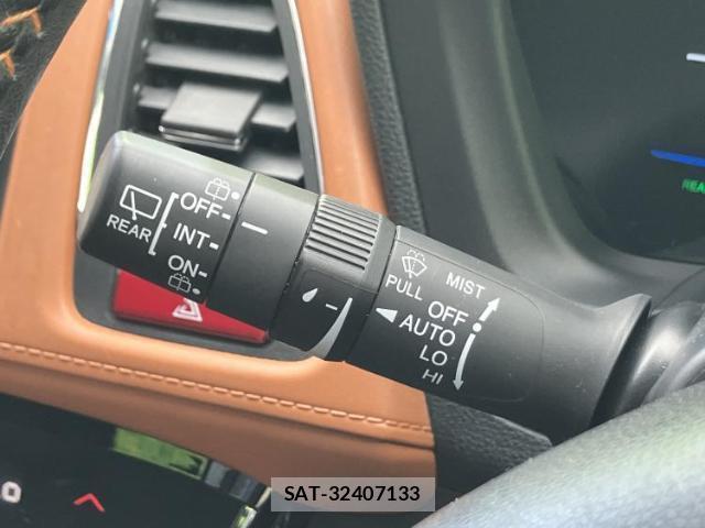 Honda VEZEL 2014-05 8330473-15