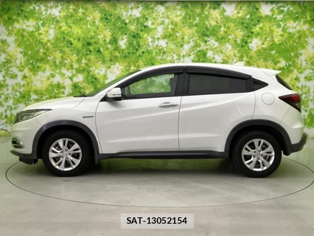 Honda VEZEL 2019-12 8330480-1