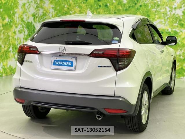 Honda VEZEL 2019-12 8330480-2