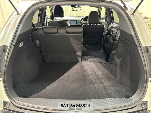 Honda VEZEL 2018-03 8330693-17