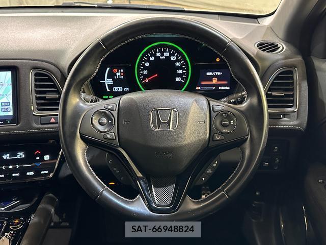 Honda VEZEL 2018-03 8330693-7
