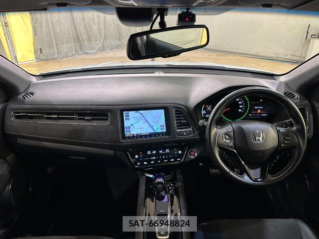 Honda VEZEL 2018-03 8330693-9