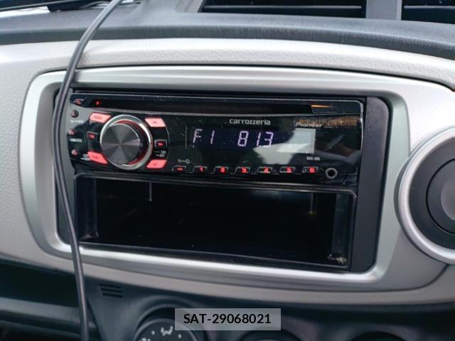 Toyota VITZ 2011-07 8328255-10