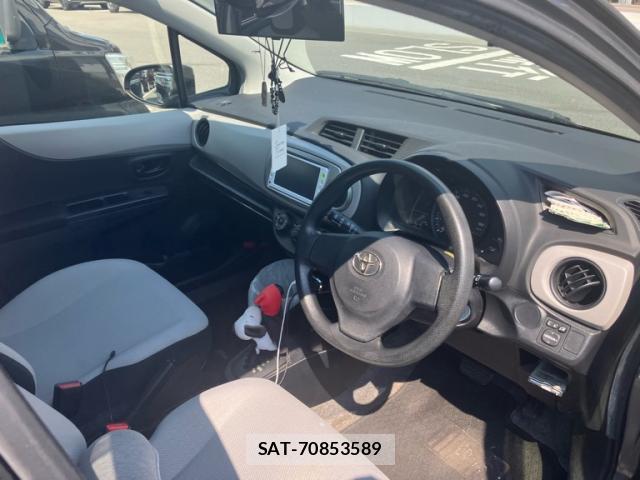 Toyota VITZ 2012-01 8328909-7