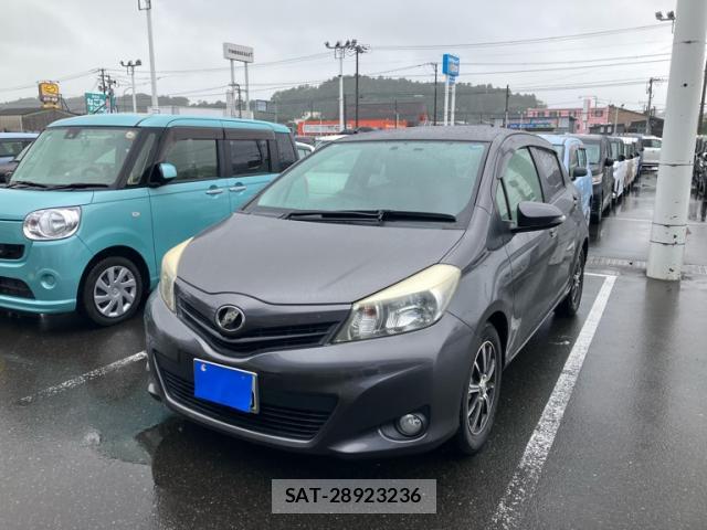 Toyota VITZ 2012-02 8328951-2