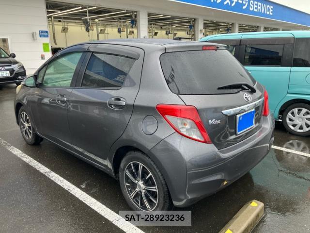 Toyota VITZ 2012-02 8328951-3