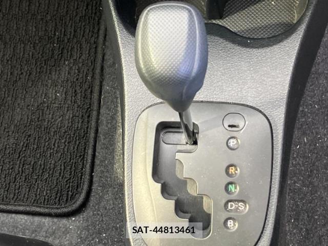 Toyota VITZ 2017-06 8329013-15