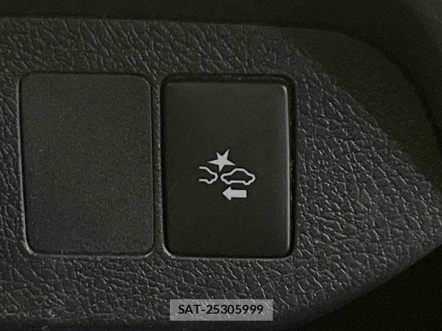 Toyota VITZ 2019-09 8330175-4
