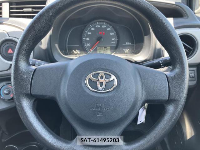 Toyota VITZ 2011-06 8330476-10