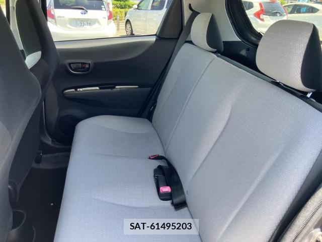 Toyota VITZ 2011-06 8330476-6