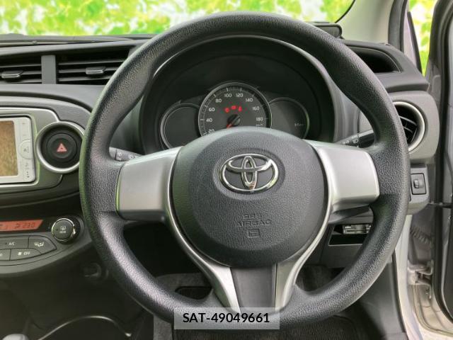 Toyota VITZ 2013-08 8330557-15