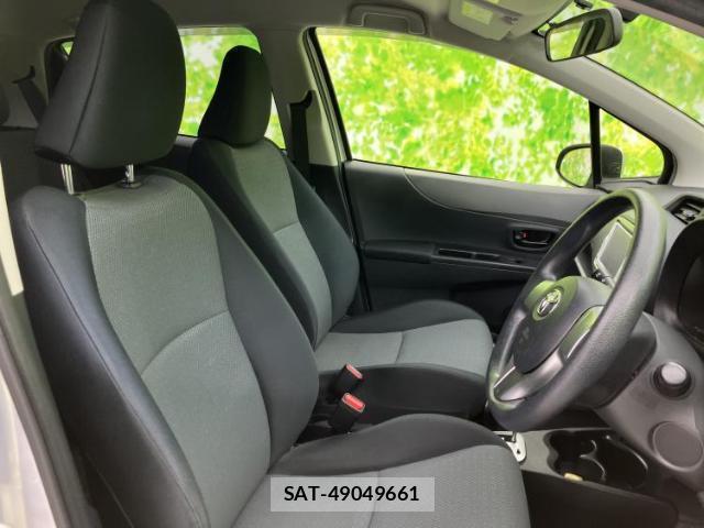 Toyota VITZ 2013-08 8330557-3