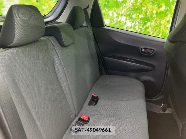 Toyota VITZ 2013-08 8330557-4