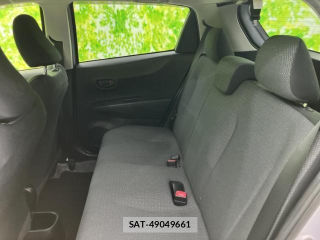 Toyota VITZ 2013-08 8330557-6