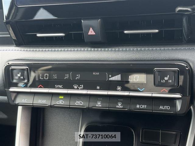 Toyota VOXY 2024-07 8327879-19