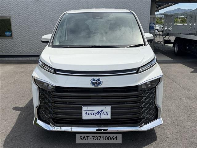 Toyota VOXY 2024-07 8327879-3