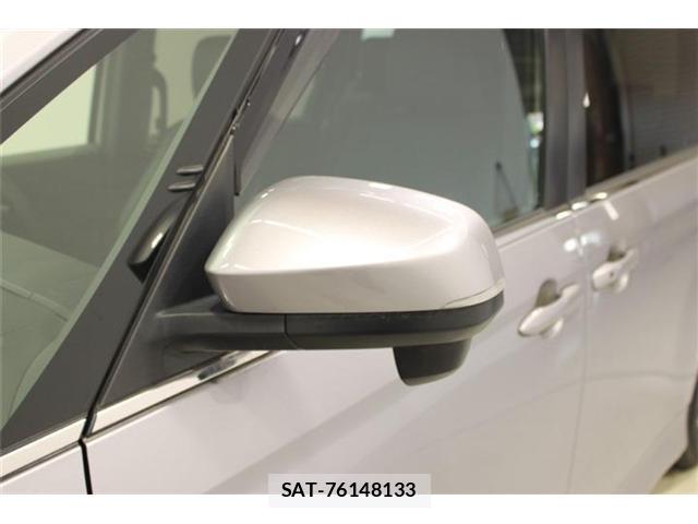 Toyota VOXY 2024-10 8327938-19
