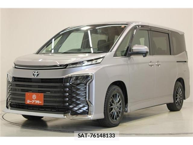 Toyota VOXY 2024-10 8327938-7