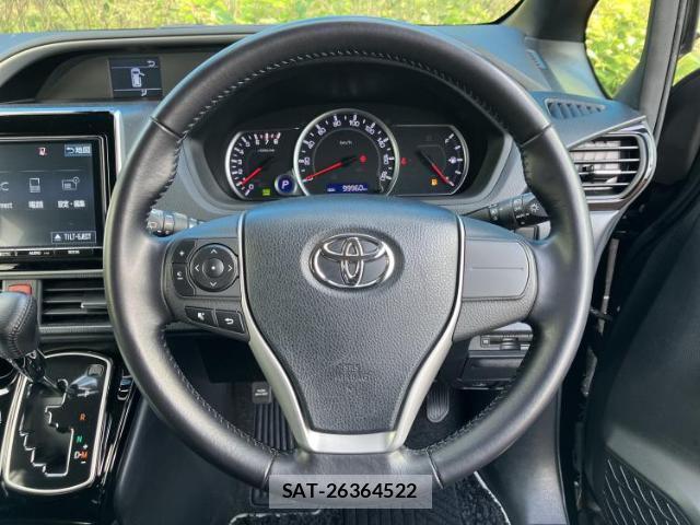 Toyota VOXY 2016-09 8328087-12