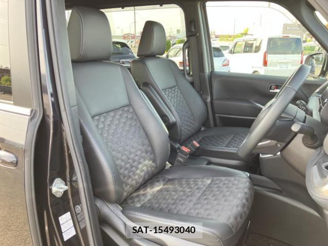 Toyota VOXY 2023-11 8328162-3