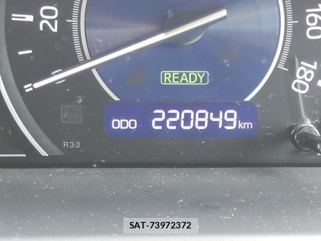 Toyota VOXY 2018-07 8328198-9