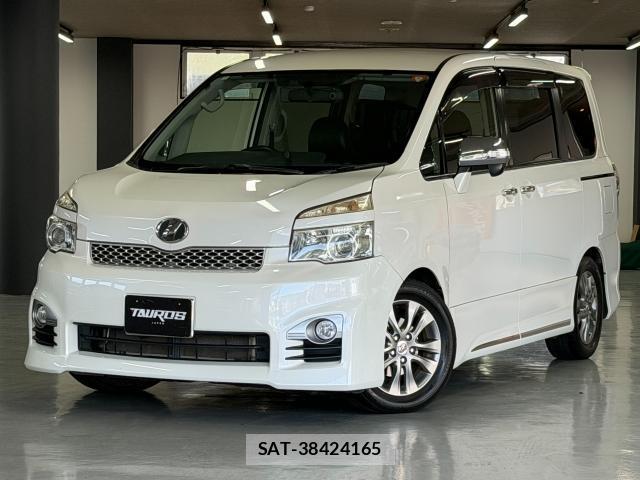 Toyota VOXY 2012-02 8278125-12