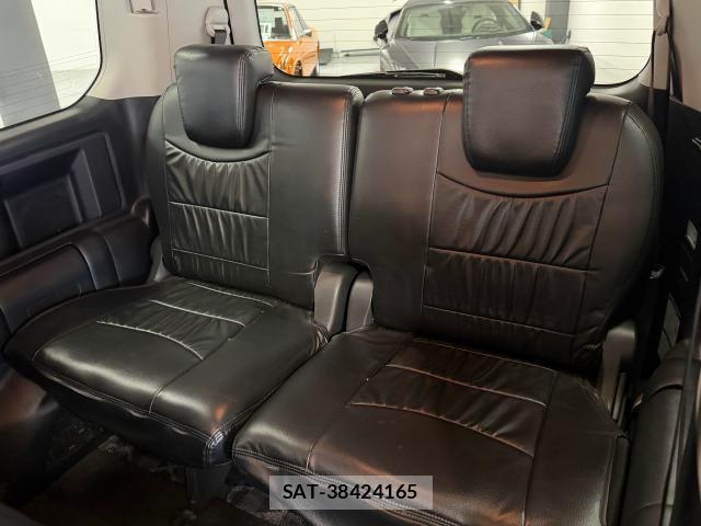 Toyota VOXY 2012-02 8278125-6