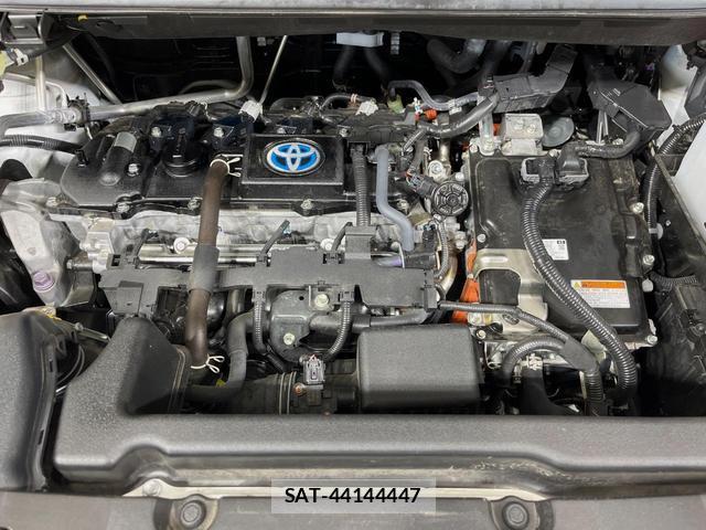 Toyota VOXY 2025-07 8328527-17