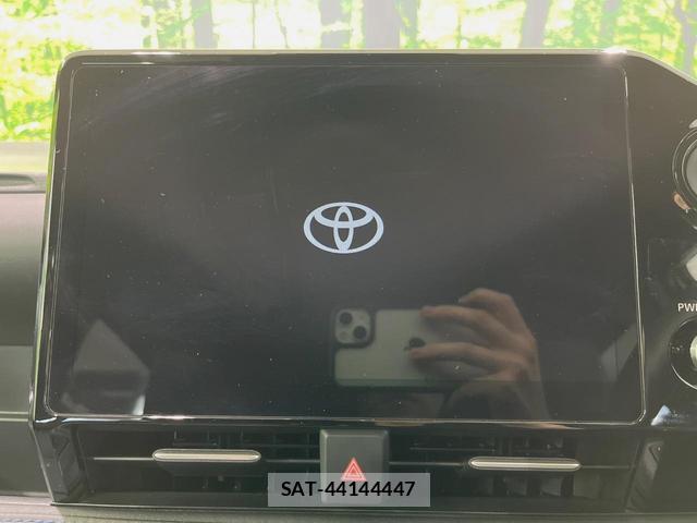 Toyota VOXY 2025-07 8328527-2