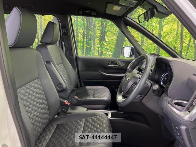 Toyota VOXY 2025-07 8328527-9