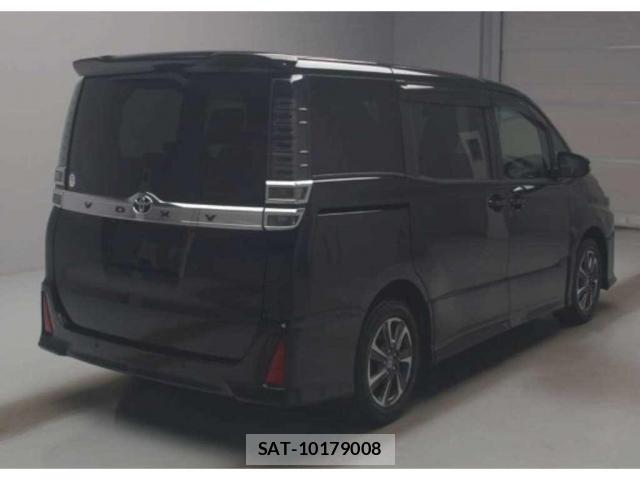Toyota VOXY 2021 8328637-1