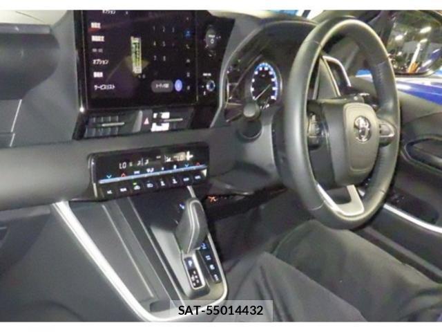 Toyota VOXY 2025-07 8328644-2