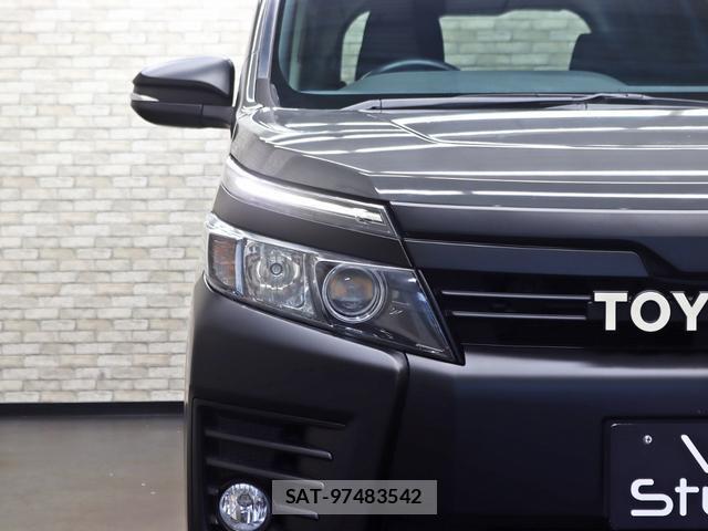 Toyota VOXY 2014-05 8328682-6
