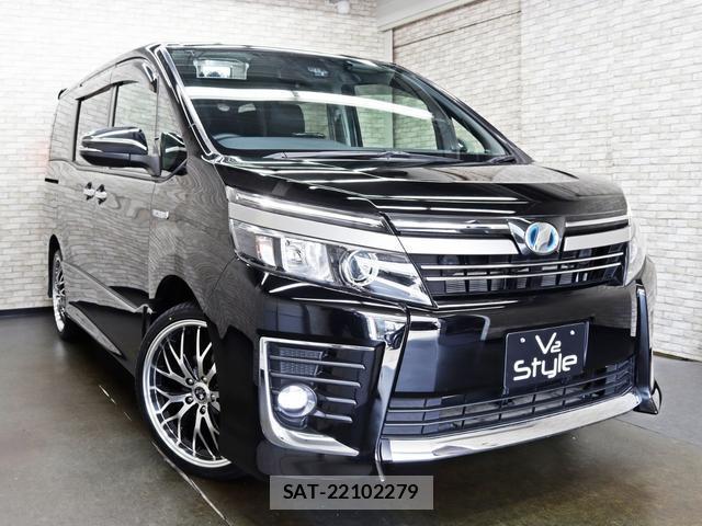 Toyota VOXY 2017-06 8328687-2