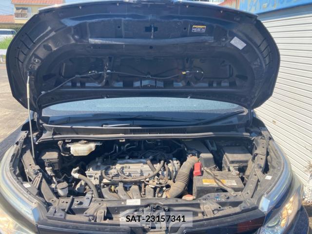 Toyota VOXY 2015-11 8328783-14