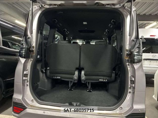 Toyota VOXY 2024-02 8328818-10