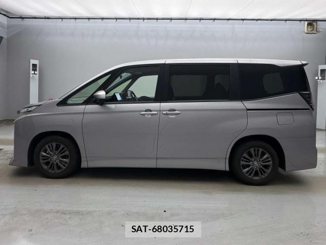 Toyota VOXY 2024-02 8328818-14