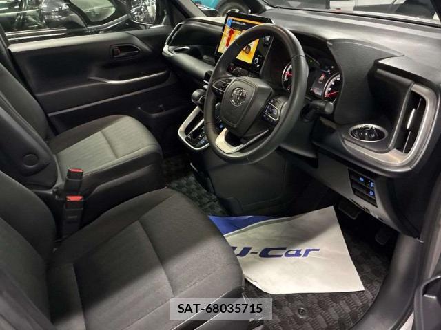 Toyota VOXY 2024-02 8328818-3