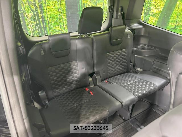 Toyota VOXY 2023-05 8329041-9