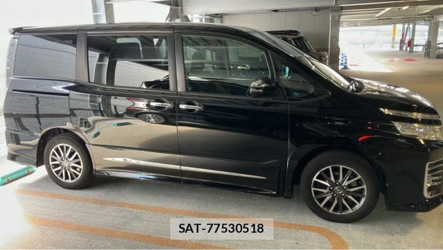 Toyota VOXY 2016-03 8329257-3